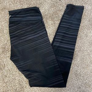 Old Navy Active Leggings